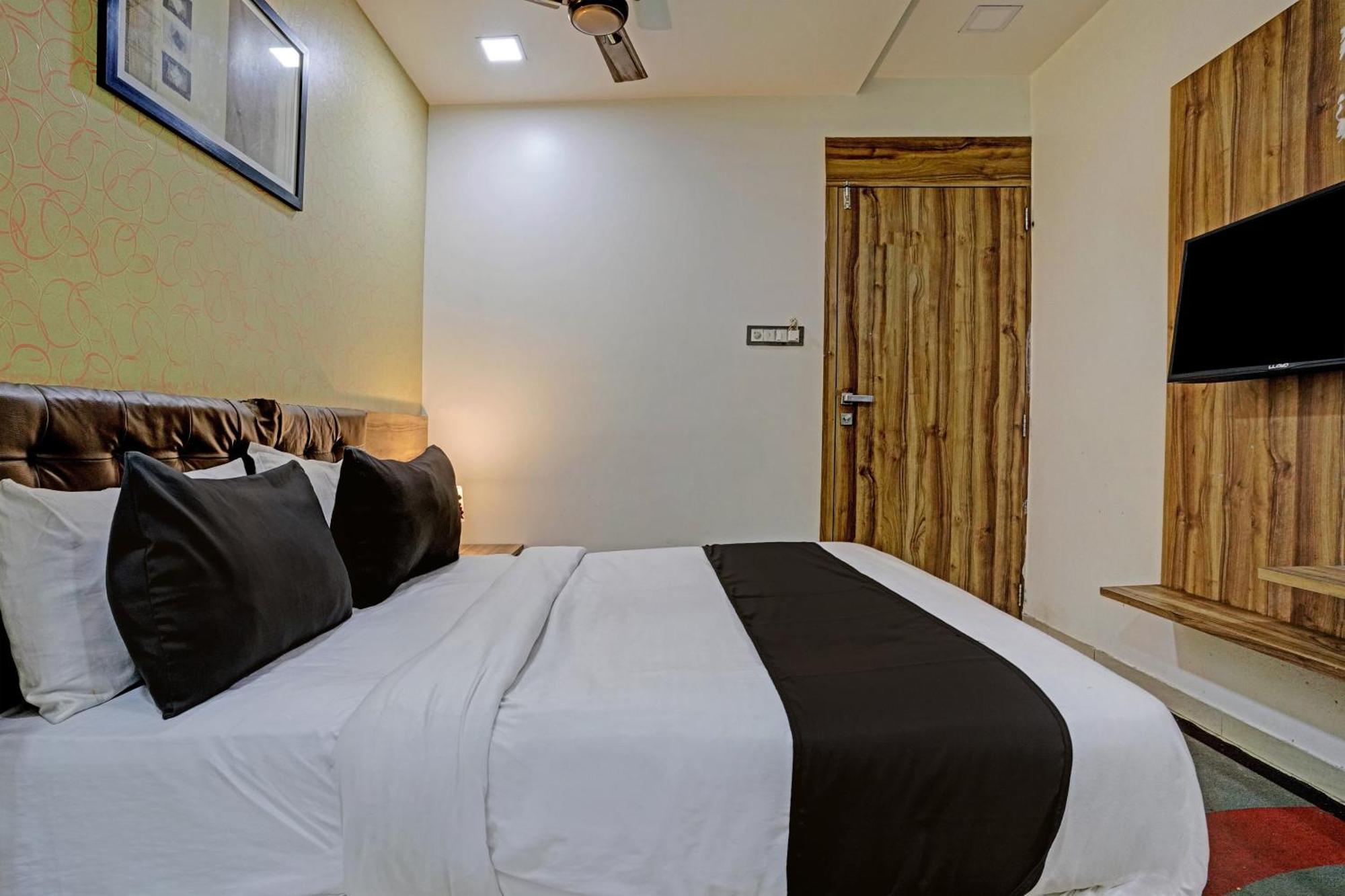 Hotel O Blue Inn Residence Near R City Mall Mumbai Luaran gambar