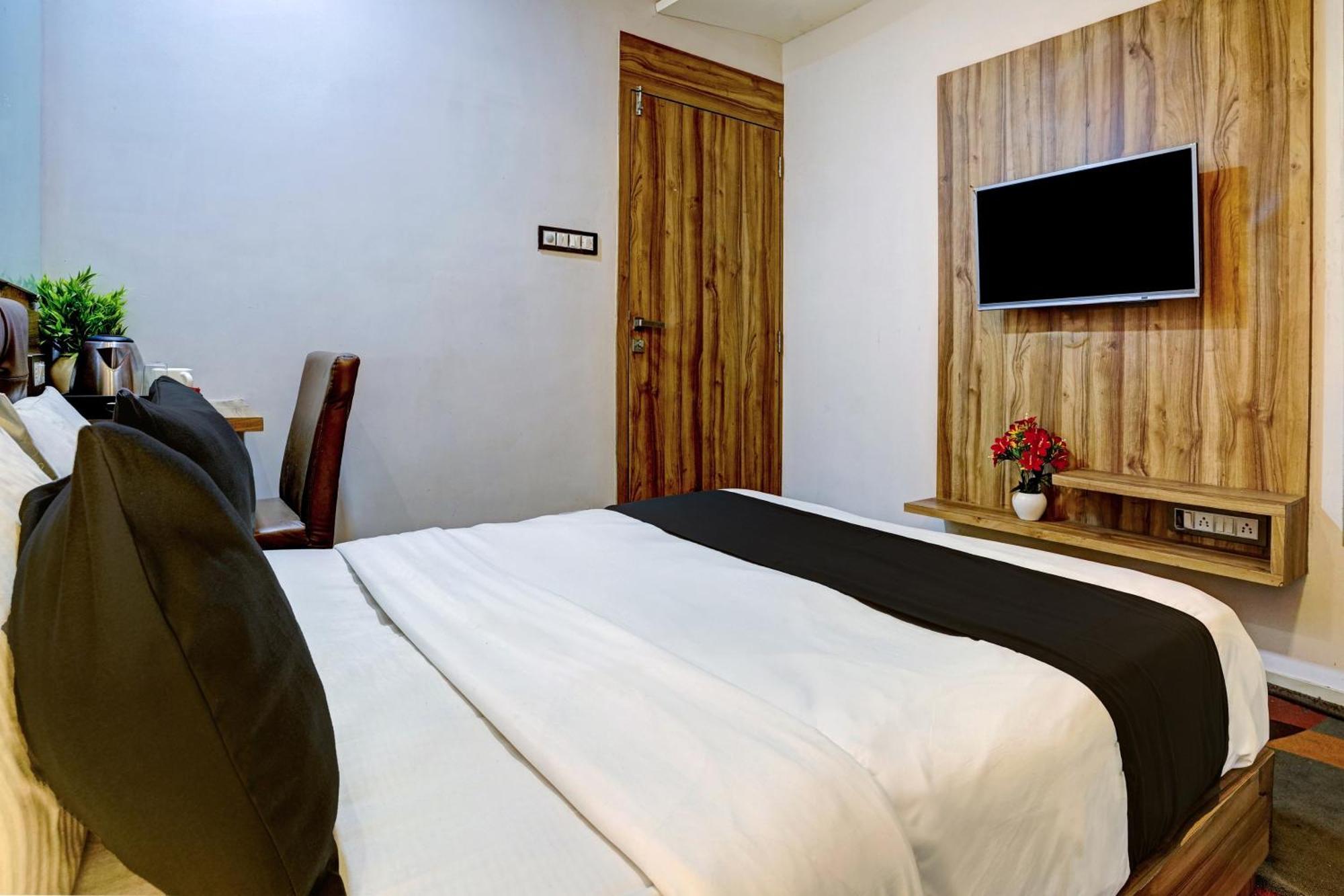 Hotel O Blue Inn Residence Near R City Mall Mumbai Luaran gambar