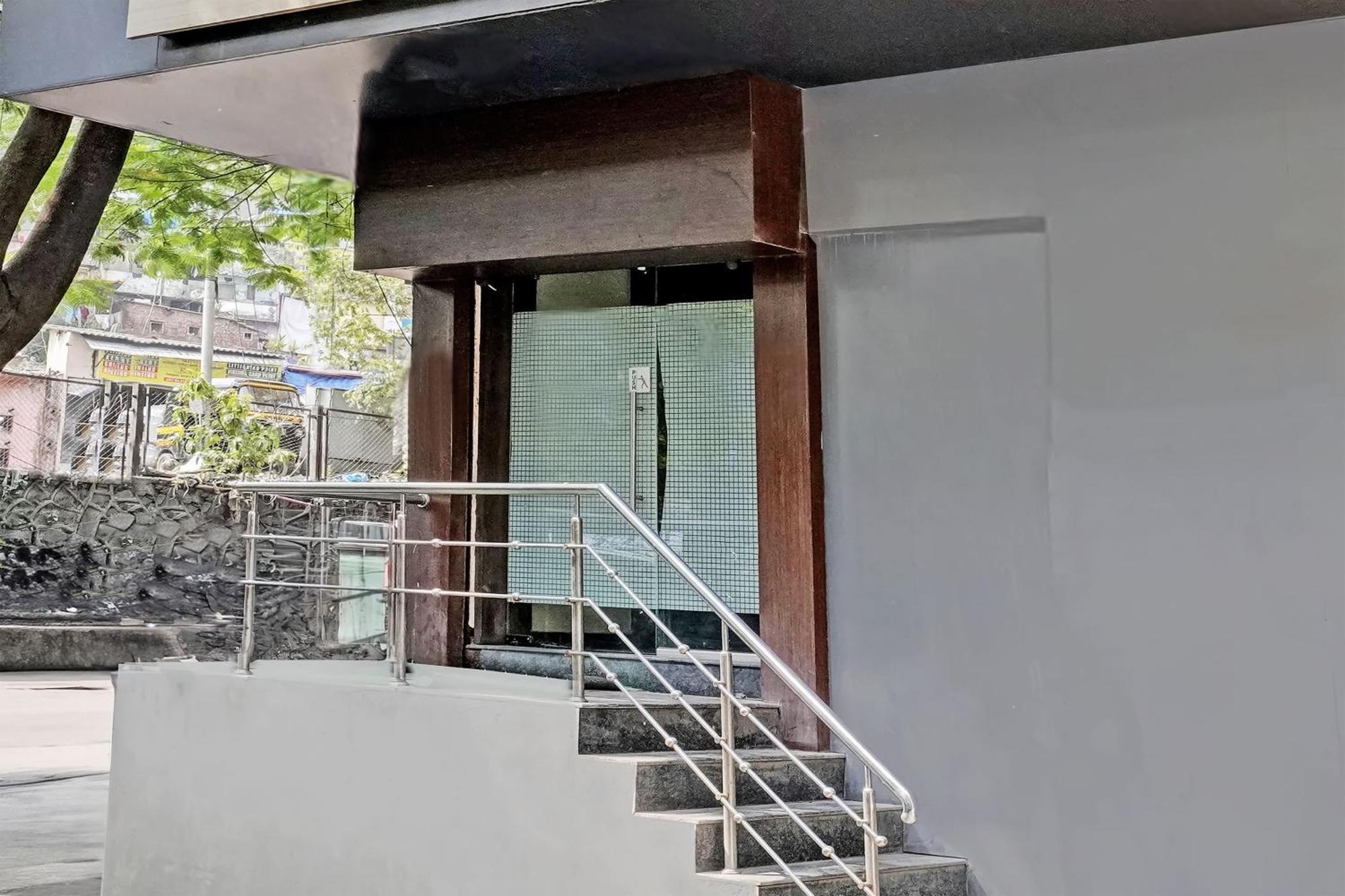 Hotel O Blue Inn Residence Near R City Mall Mumbai Luaran gambar