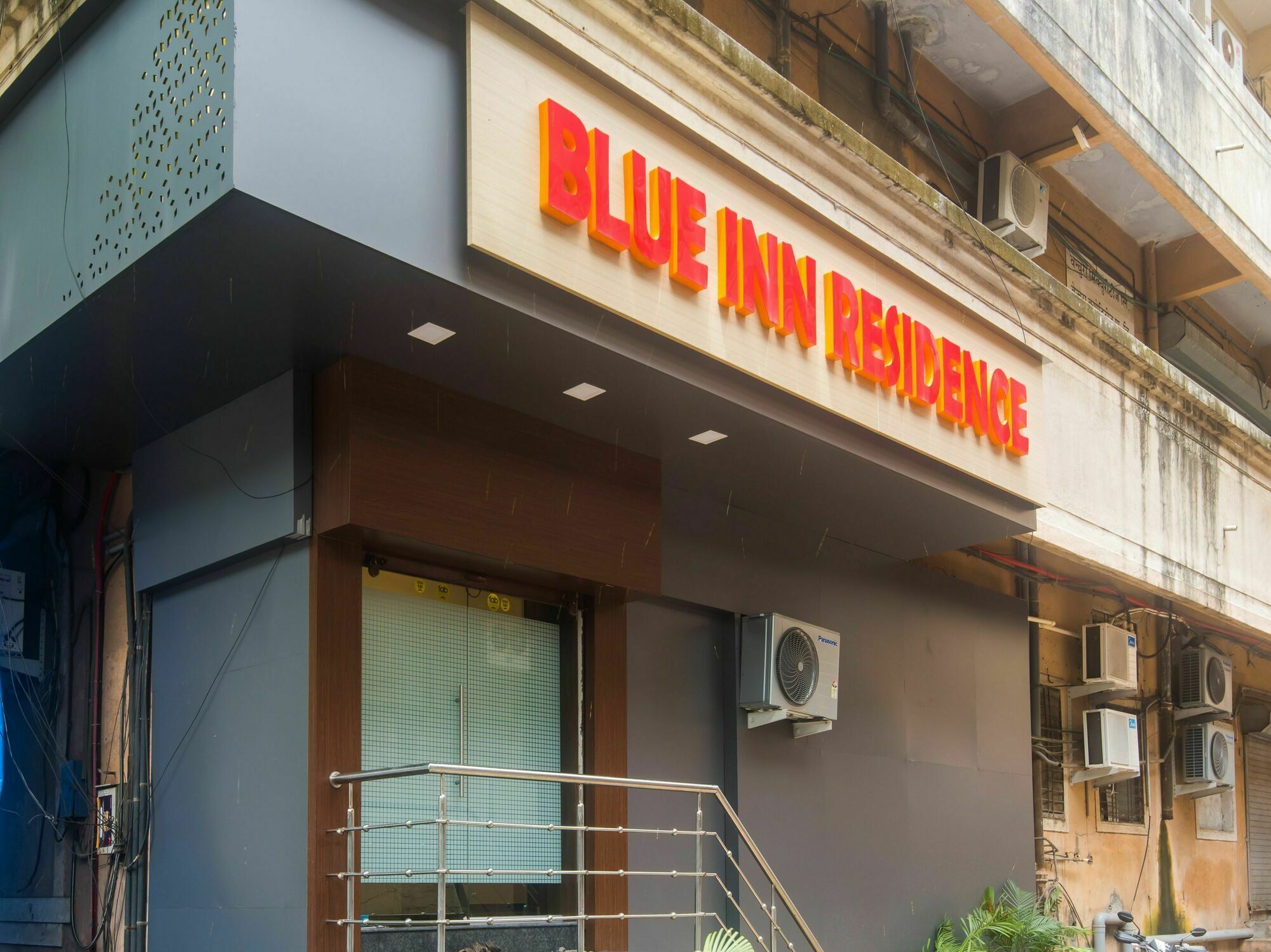 Hotel O Blue Inn Residence Near R City Mall Mumbai Luaran gambar